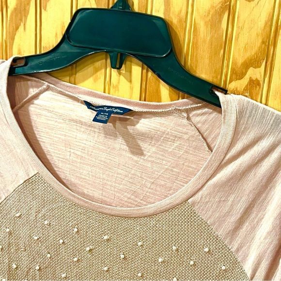 “Not So Surprise Bundle” Rags To Riches Pink Crop & peek a boo shoulder shirt - Picture 10 of 12